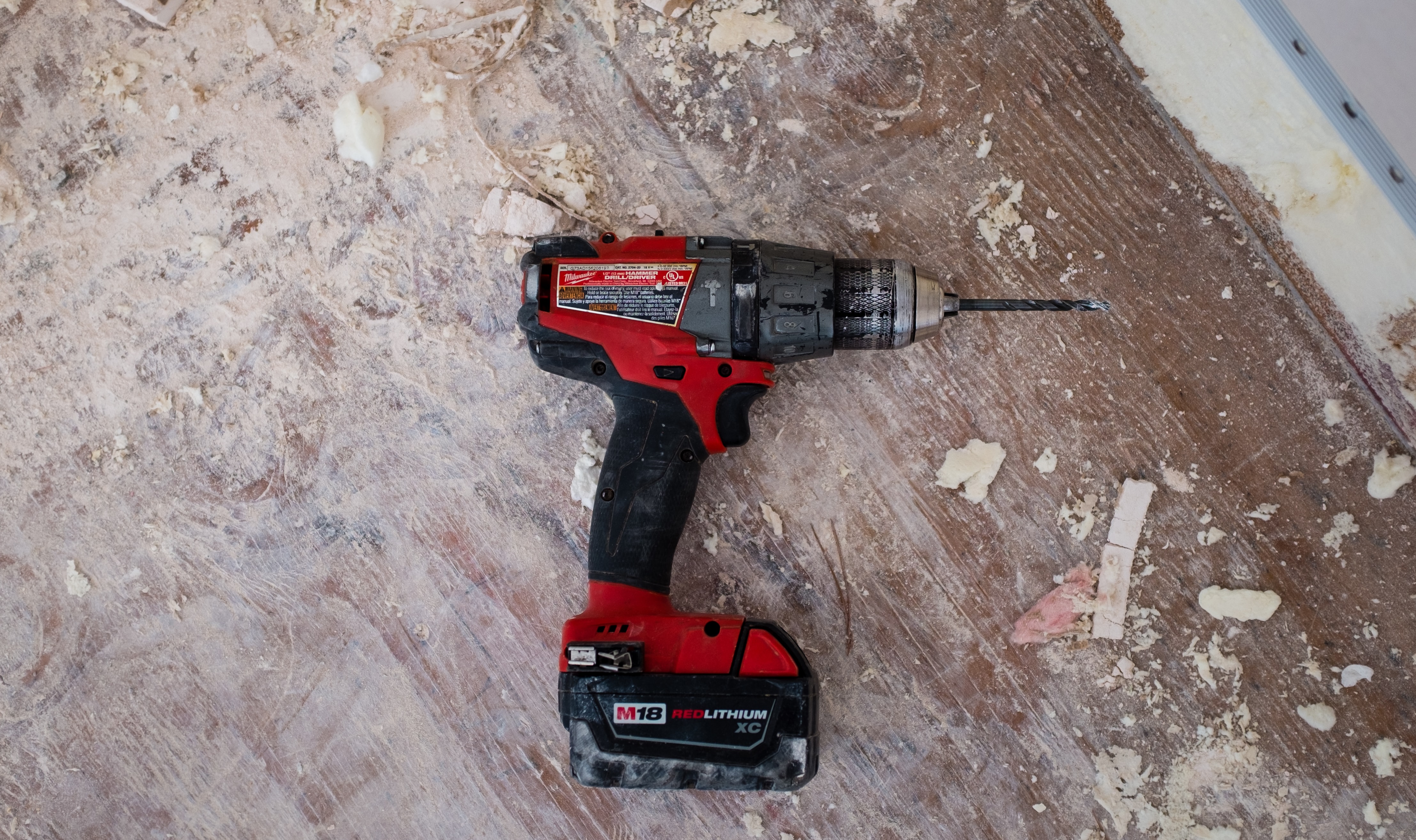 Image of cordless screwdriver to illustrate fixing things. https://unsplash.com/@neonbrand